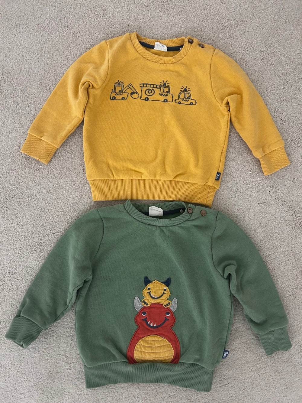 Two Kite Organics 3T appliqué sweatshirts